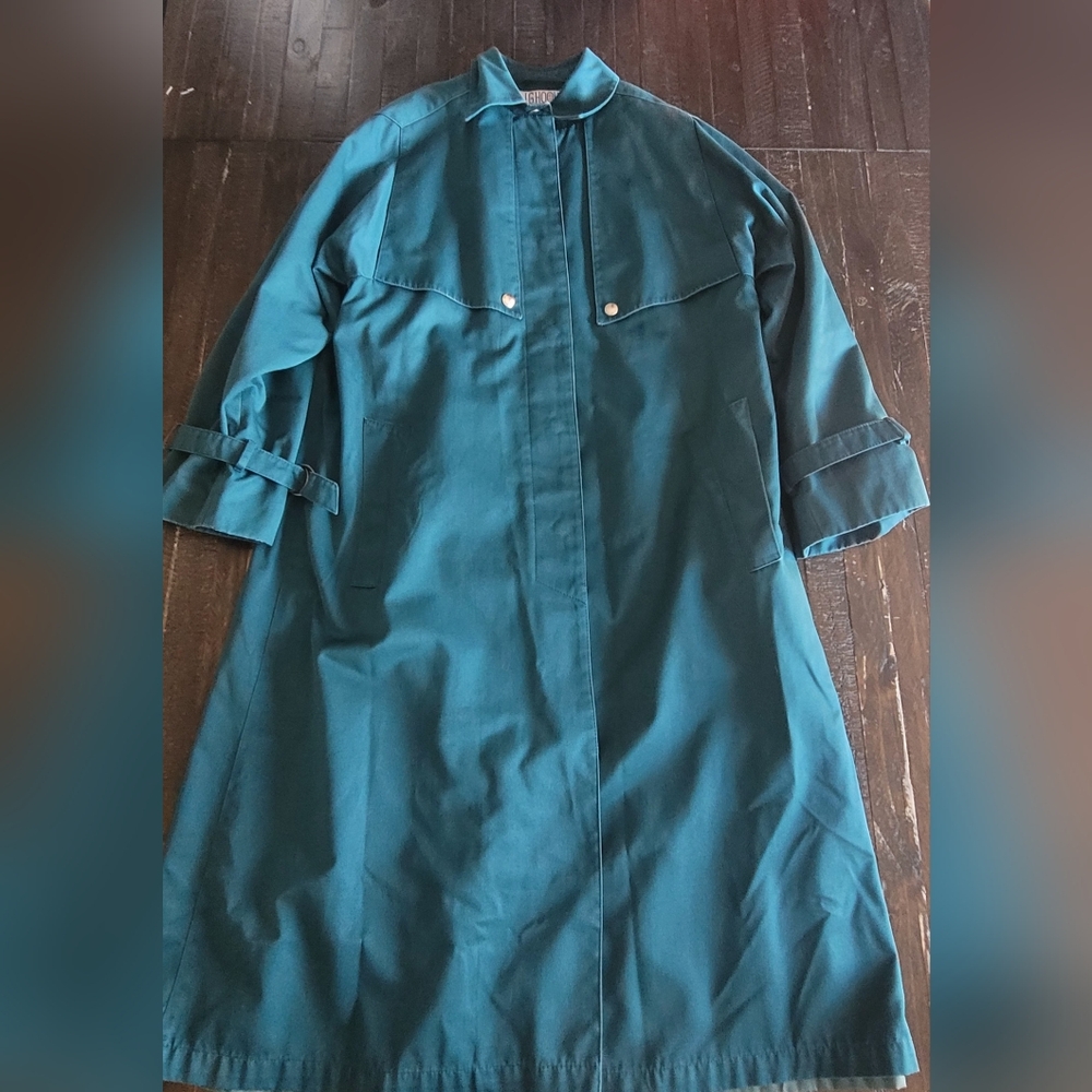 J.G. Hook Trench Coat Lined Womens Size 4